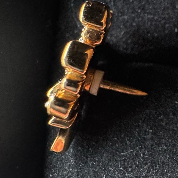 Swarovski crystal elaphant pin- green eyes - Picture 4 of 5